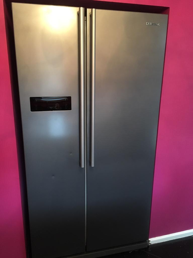Samsung american fridge freezer 7 years old spares or repair (faulty not working) in Poole