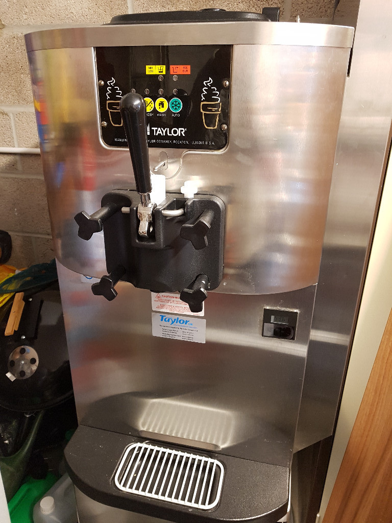 Taylor C707 Soft Serve Whippy Machine in Poole, Dorset Gumtree