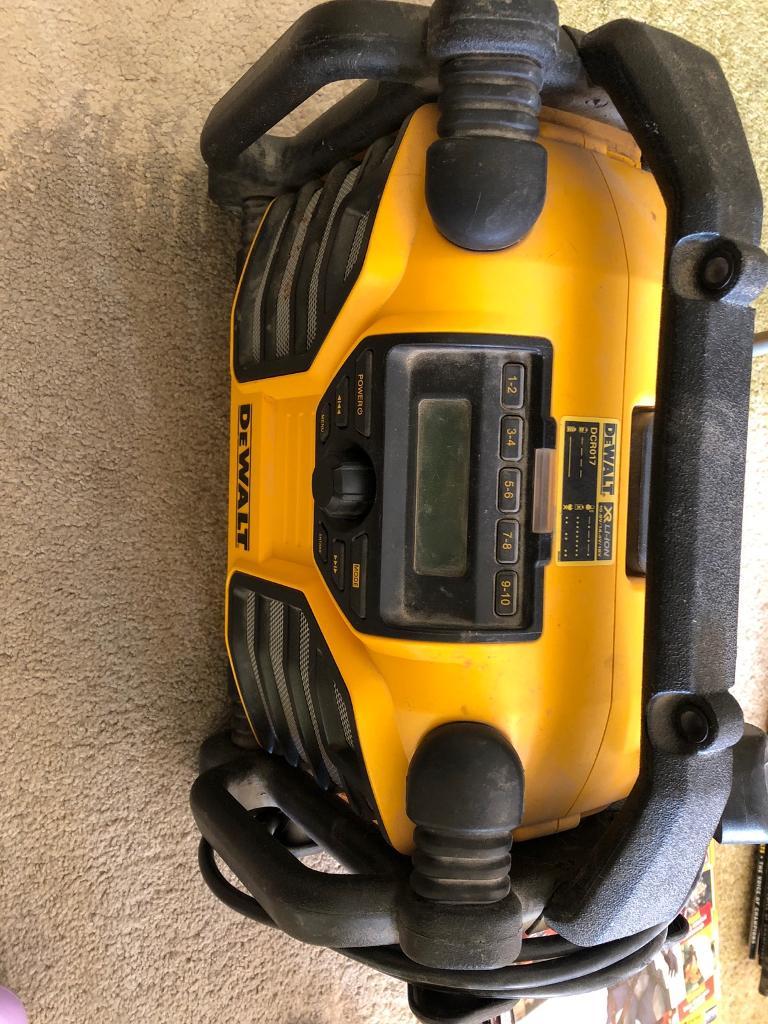 DeWALT DCR017 radio n battery charger in Hull, East Yorkshire Gumtree