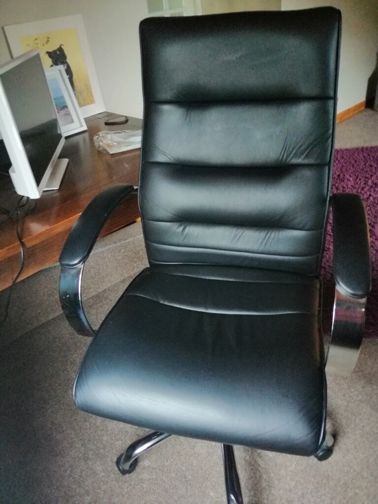 Marks and Spencer Leather office chair in Biggar, South Lanarkshire