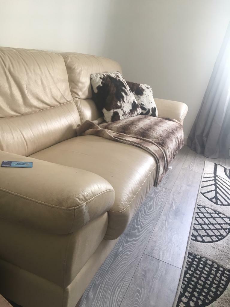 Cream Leather Sofa In Brighton East Sussex Gumtree