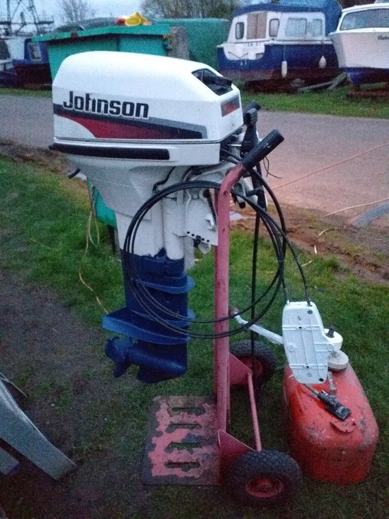 Johnson 15 hp outboard complet set. in Stanstead Abbotts