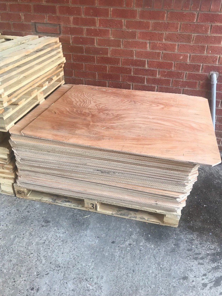 10 sheets of marine Ply 1200 x 1000 x 12mm in Chaddesden, Derbyshire