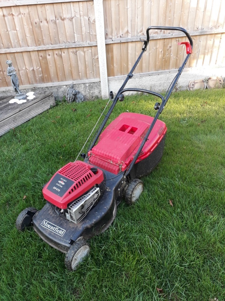 Mountfield SP470 self propelled petrol lawnmower and grassbox