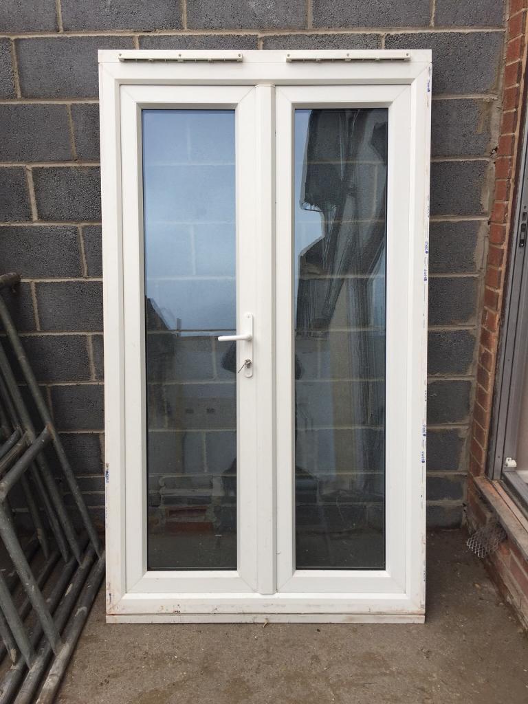 Wickes UPVC patio doors set includes lock & keys. 2090mm high x 1190mm