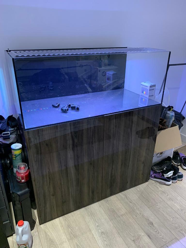 4ft x 2ft x 2ft Fish tank with sump for Marine or Fresh water with LED