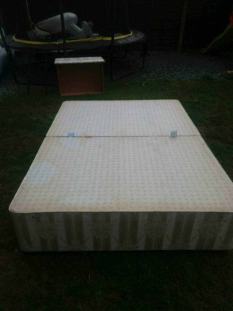 4ft 6 (double) divan base with 4 sliding drawers in Epsom, Surrey Gumtree
