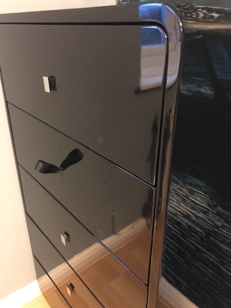 Black gloss chest of drawers in Oxford, Oxfordshire Gumtree