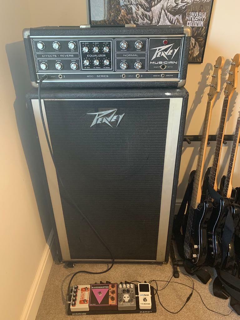 Peavey Musician 400 With Peavey Classic 2x15 Bass Cab in Crawley