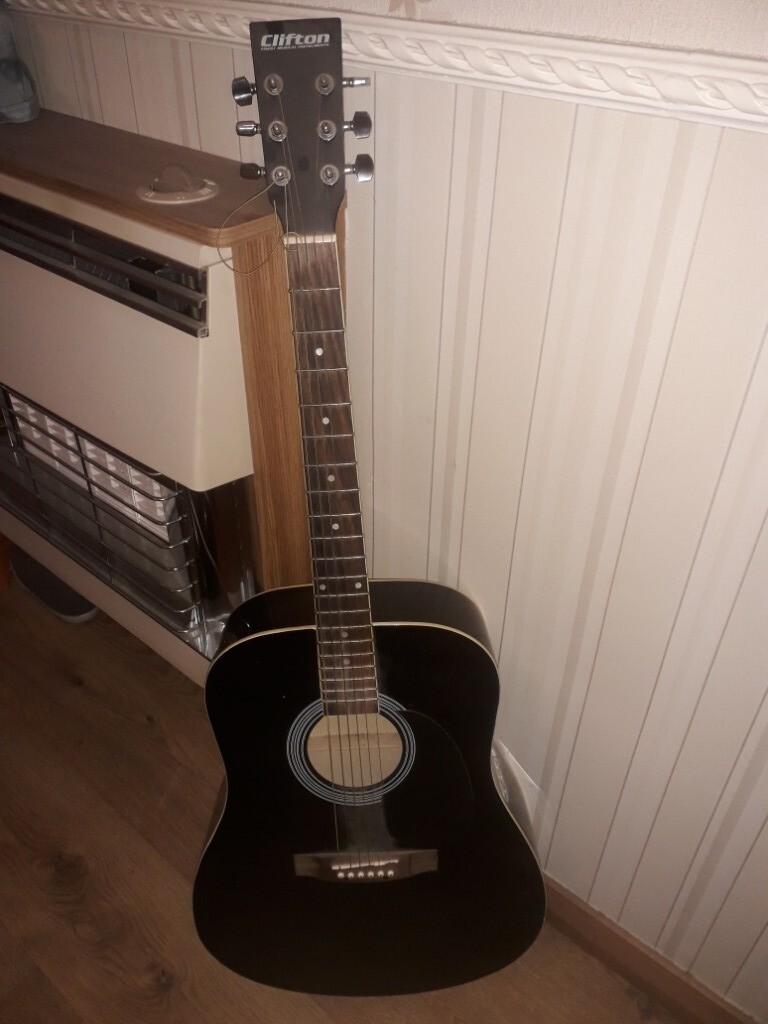 Clifton Acoustic guitar in Hull, East Yorkshire Gumtree