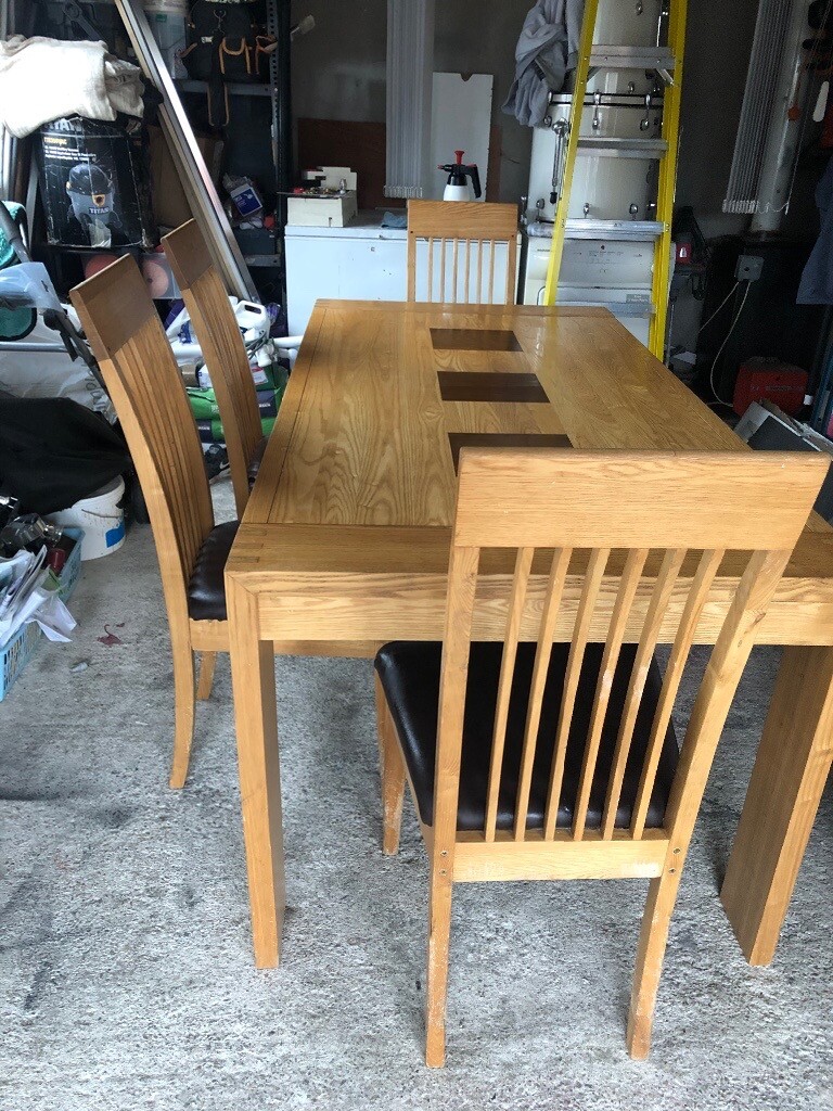 Solid oak table for sale (needs refurbished) open to offer in