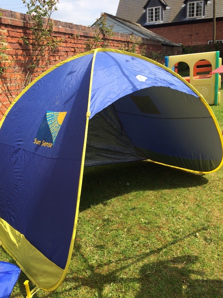 Popup Tent Large Family sized by Sun Sense in Banbury, Oxfordshire