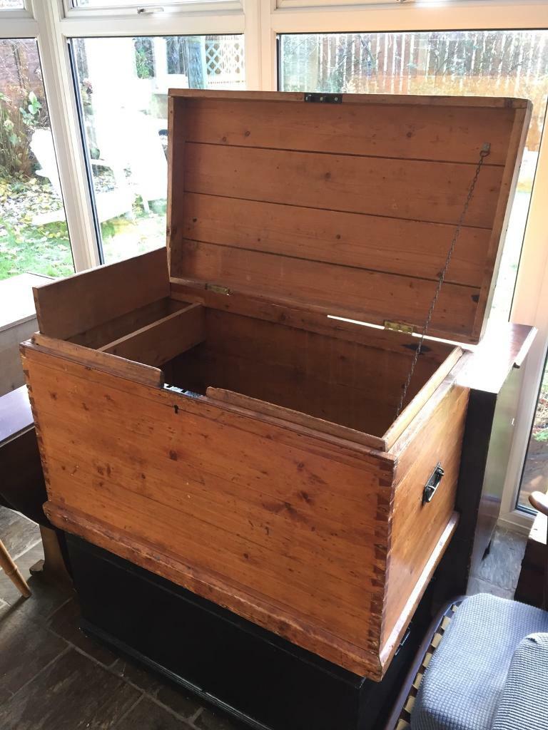 Antique Vintage Wooden Chest / Trunk / Kist Blanket Box Excellent