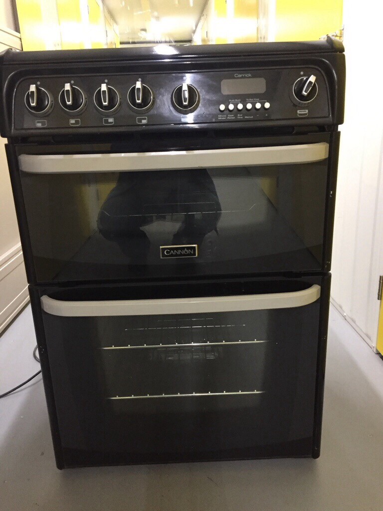 LPG gas cooker, double oven, grill, four rings. (Sold subject to