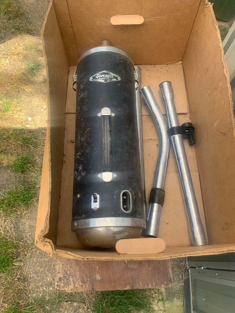 cleaner Retro vacuum