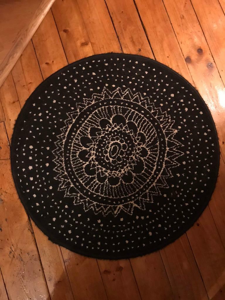 Round Ikea rug in Comiston, Edinburgh Gumtree