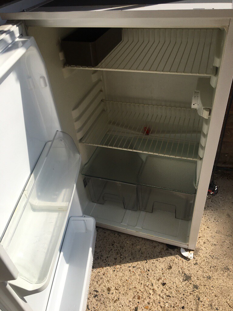Capel 50 50 Split Built In Integrated Fridge Freezer In Rickmansworth Hertfordshire Gumtree