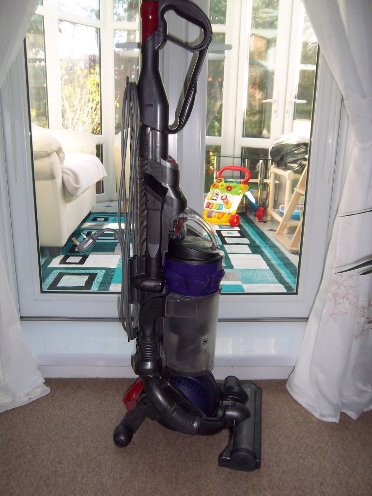 Dyson DC25 Multi Floor Lightweight Dyson Ball Upright Vacuum Cleaner