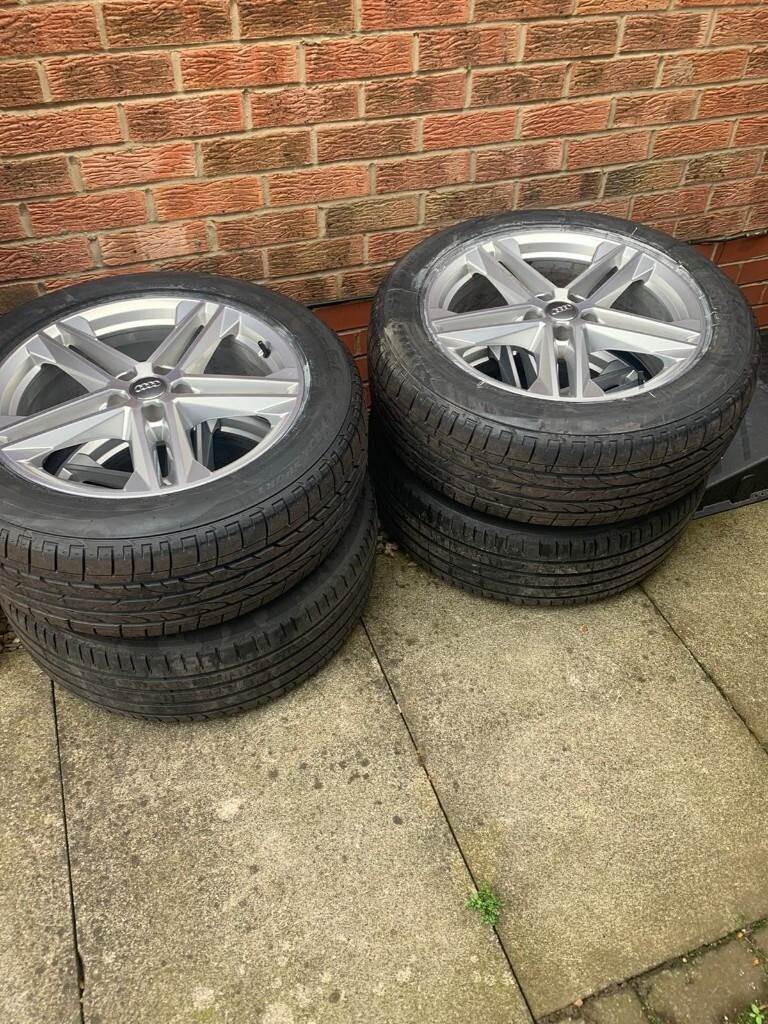 Genuine 2019 Audi Q5 Alloy Wheels with brand New Tyres in