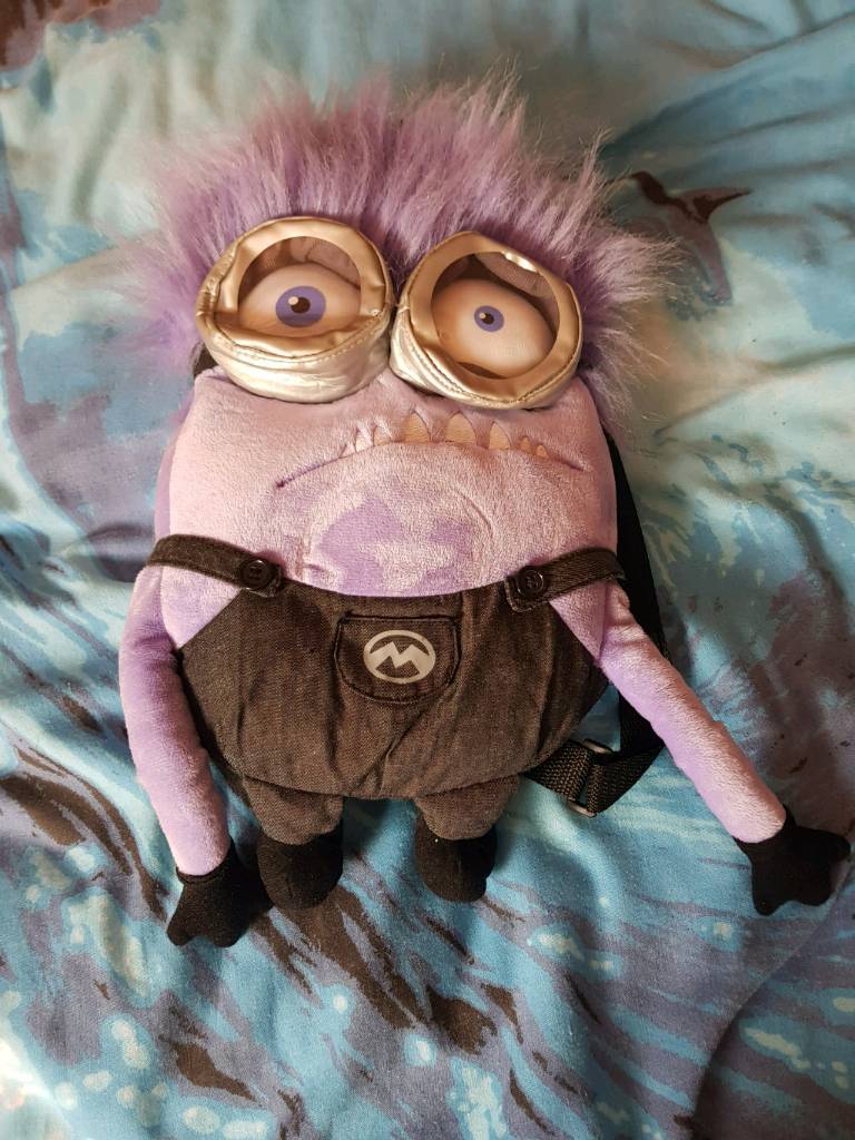 large minion backpack