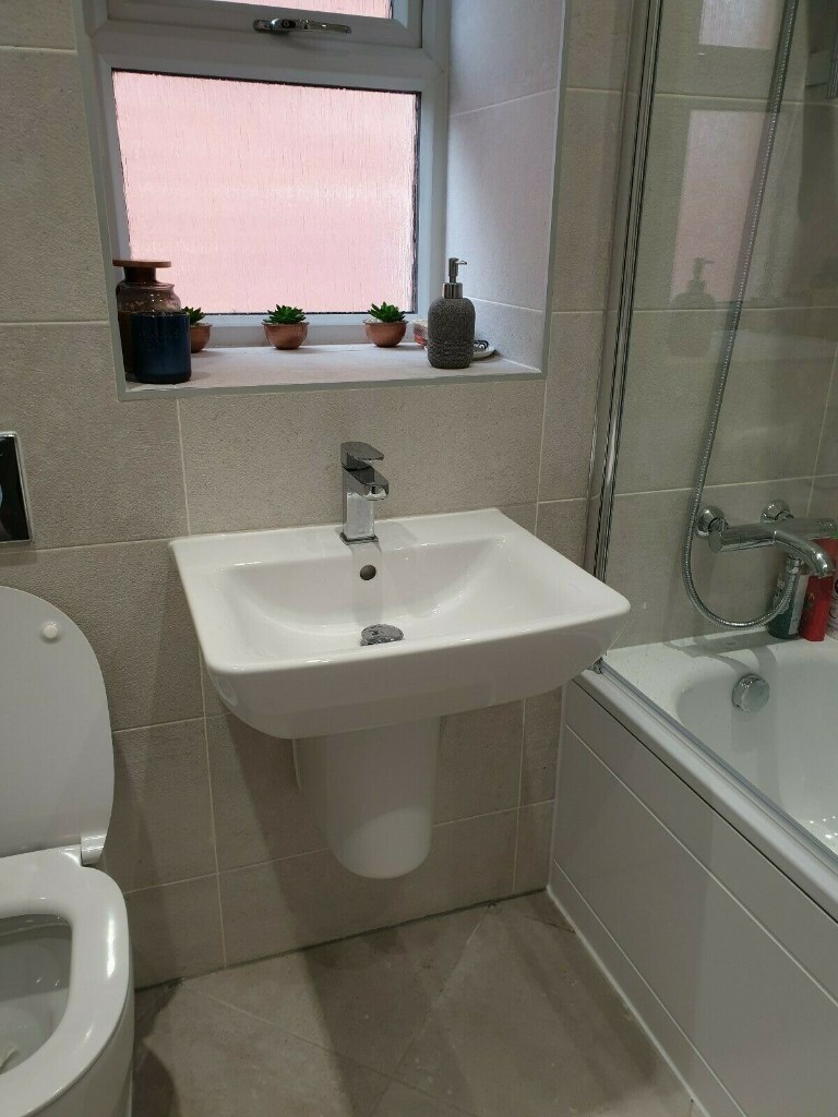 SOTTINI BASIN SINK WHITE WALL PEDESTAL in Sheffield, South Yorkshire Gumtree