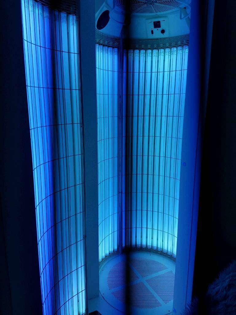 Stand up sunbed in Braintree, Essex Gumtree
