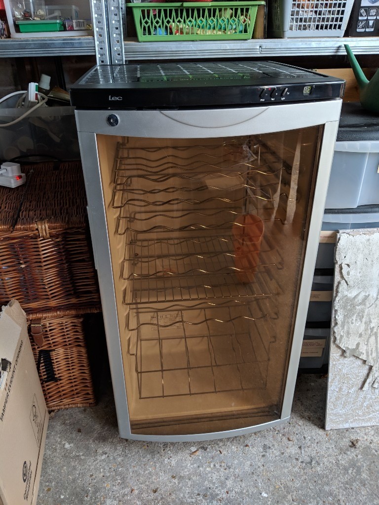 LEC wine/bottle cooler (DF112G) (Freestanding) in ShorehambySea