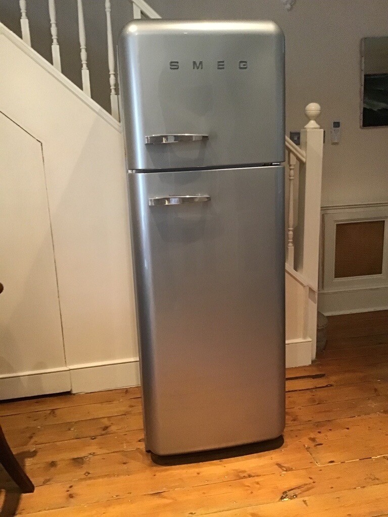 Smeg fridge/freezer Model FAB30RFS very good condition in Fulham