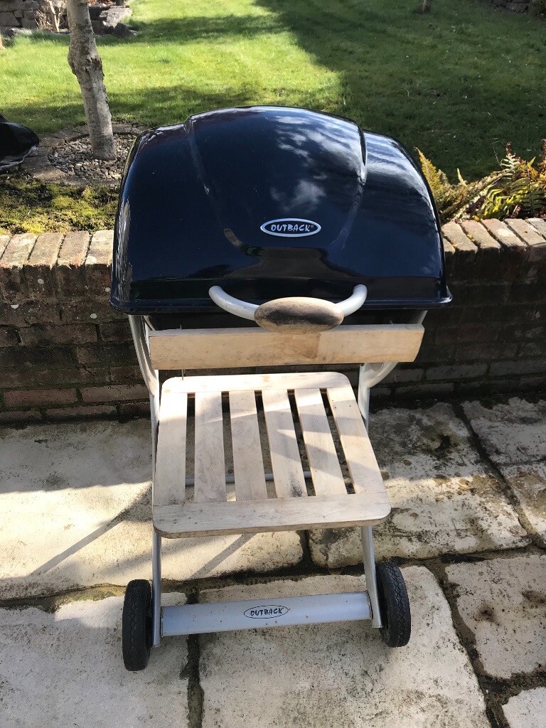 outback charcoal classic 2000