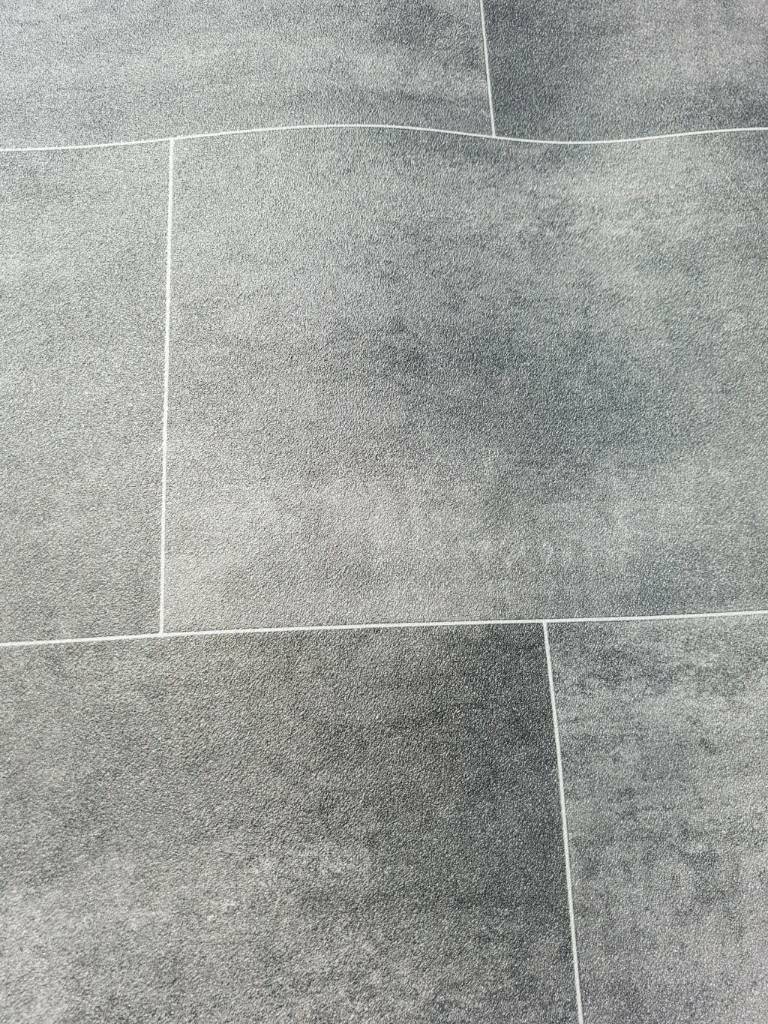 Silver grey vinyl flooring in Eastwood, Nottinghamshire Gumtree