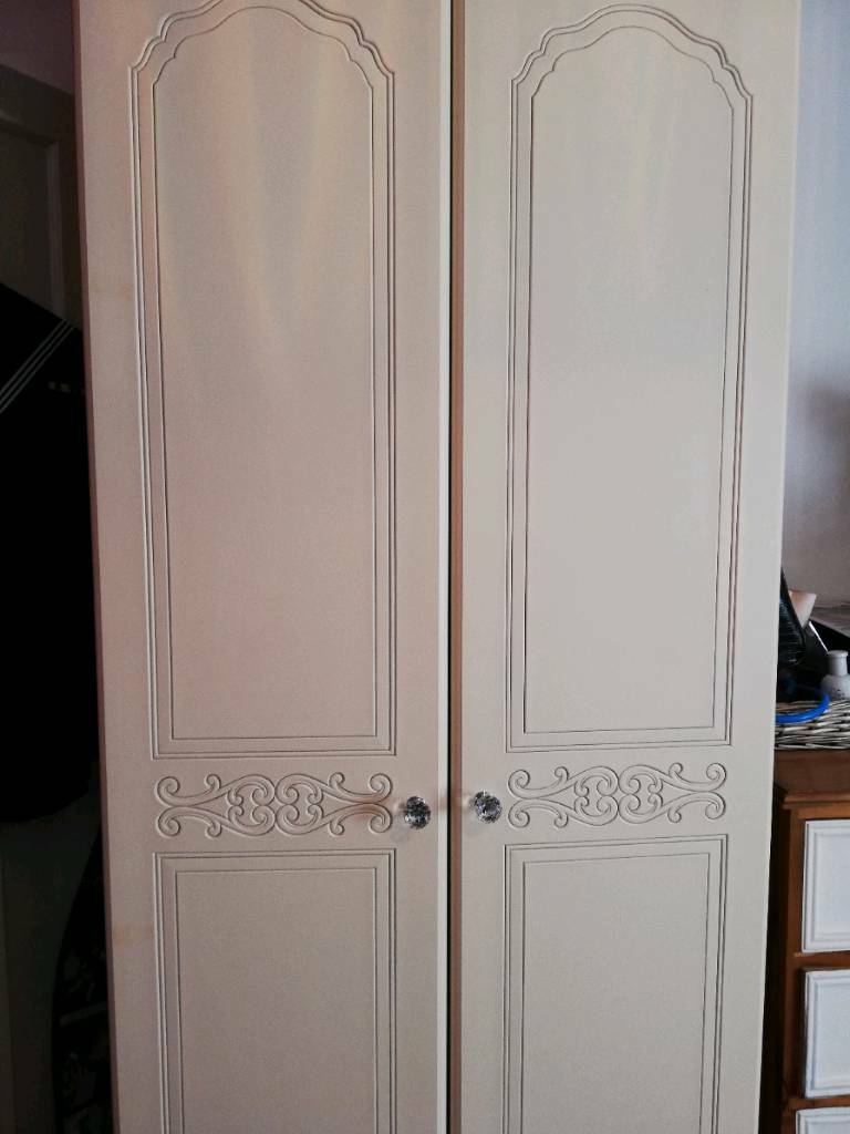2 door cream wardrobe, crystal handles, with mirror. Shabby chic in Clarkston, Glasgow Gumtree