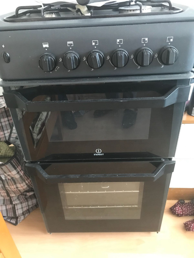 INDESIT BLACK 50cm FULL GAS COOKER in Canary Wharf, London Gumtree