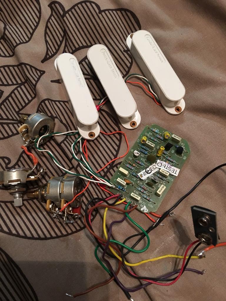 Fender Clapton mid boost mod with silver Lace Sensor pickups | in