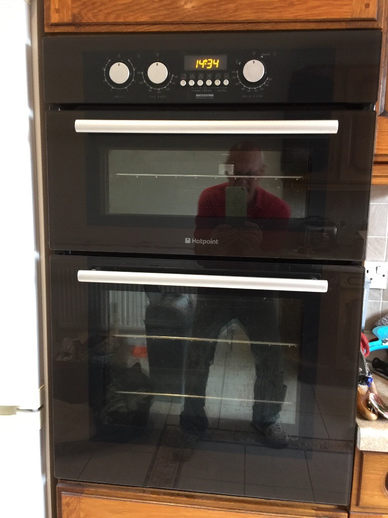 Hotpoint BD32 built in double oven & grill, selling due to kitchen