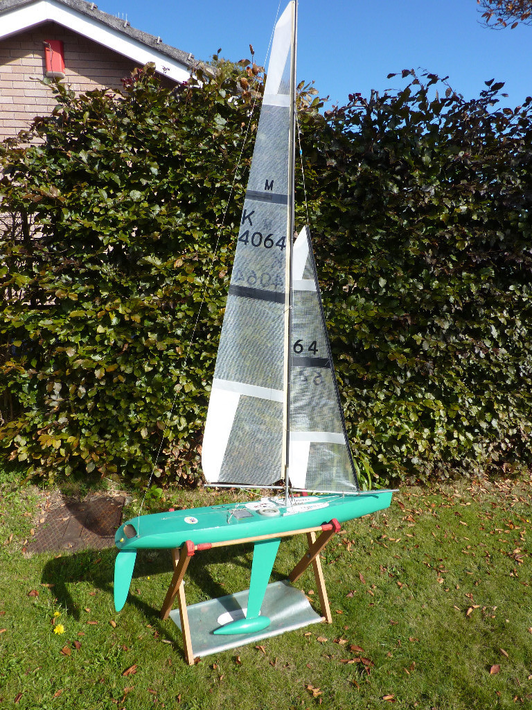 Radio controlled Marblehead yacht, Cedar 4 design. in Saltash