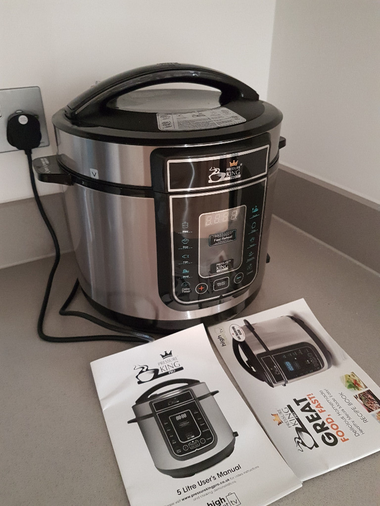 pressure cooker king pro 5L almost new AVAILABLE in East Croydon