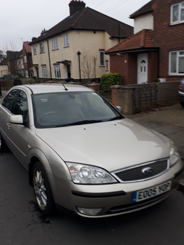 Ford Mondeo Manual 2.0 TDCi Ghia X 5dr JUST SERVICED Full Leather SAT NAV