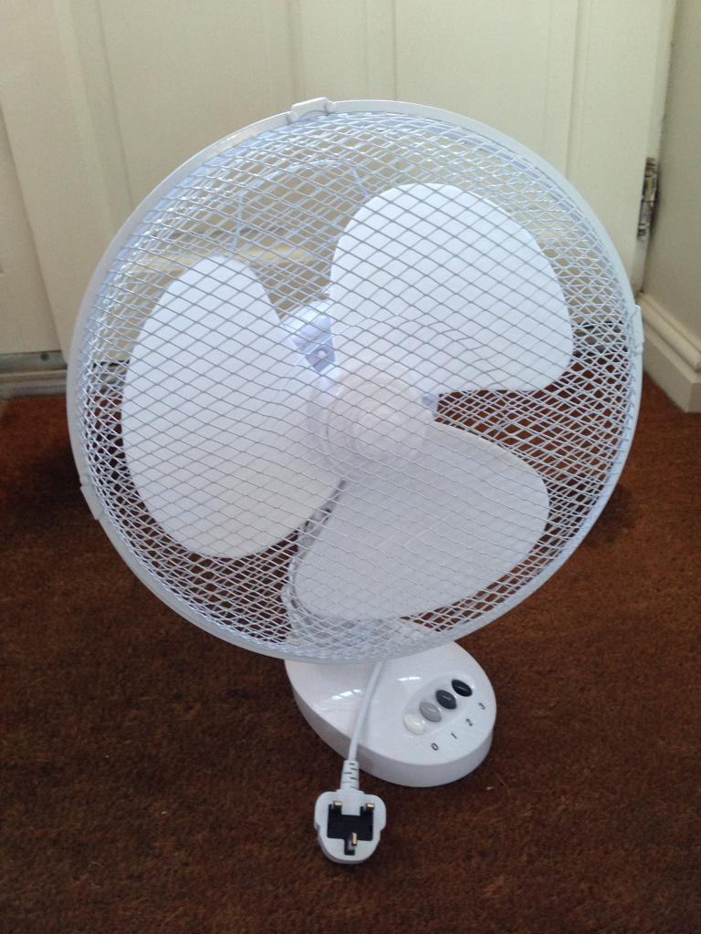 Argos Challenge 12 inch Desk Fan in Marchwood, Hampshire Gumtree