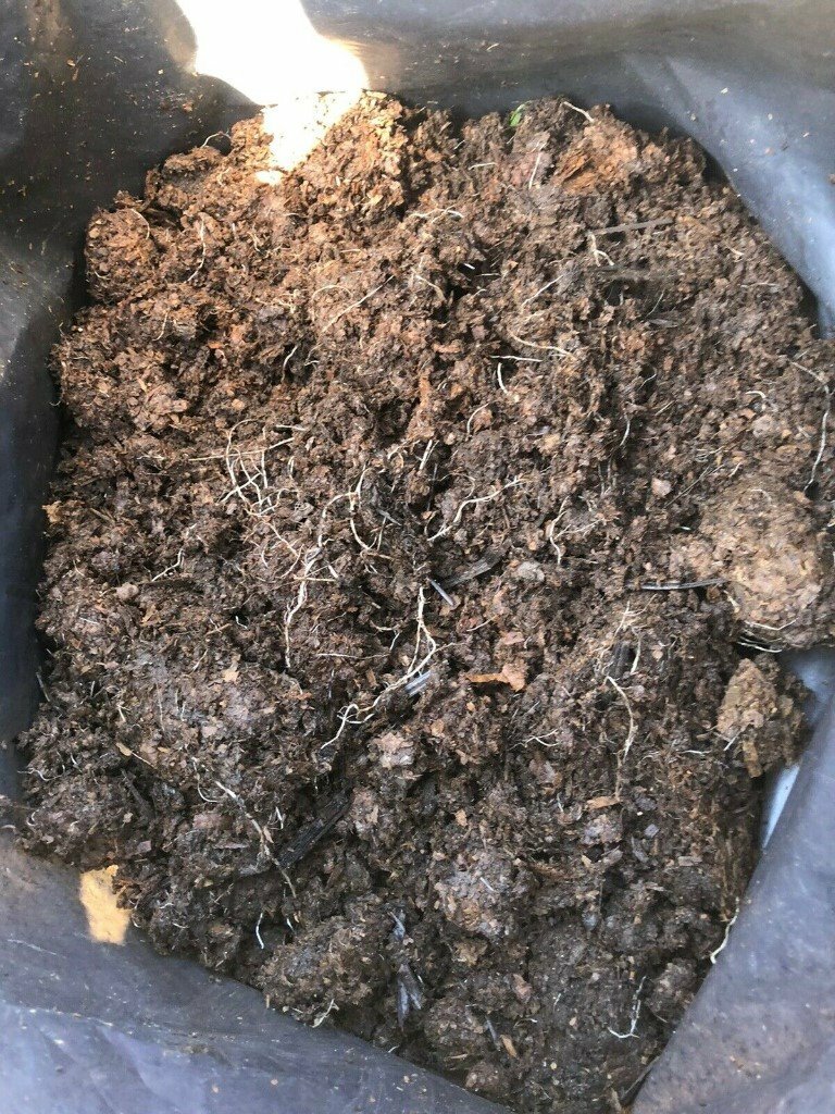 WELL ROTTED HORSE MANURE 15KG BAGS HULL, BEV, BROUGH, POCK,YORK