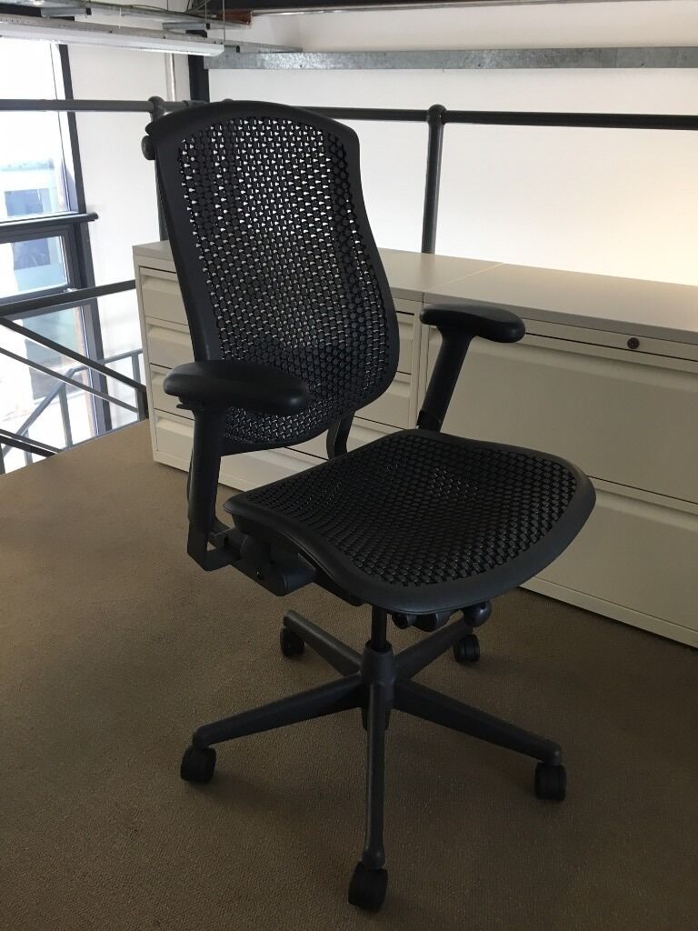  Herman Miller Celle  chair Graphite Excellent condition 