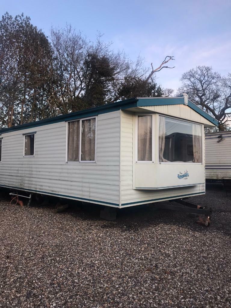 Large 2 bedroom mobile home in sought after area in Amersham