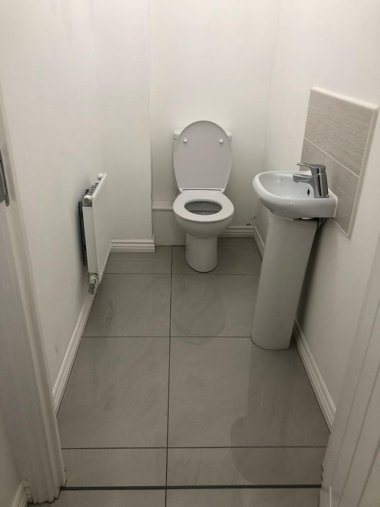 Cloakroom toilet set in Audenshaw, Manchester Gumtree