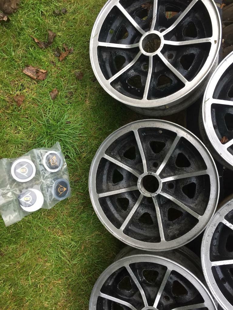 Classic ford Dunlop d1 alloy wheels set of 5 Cortina,Anglia, Escort