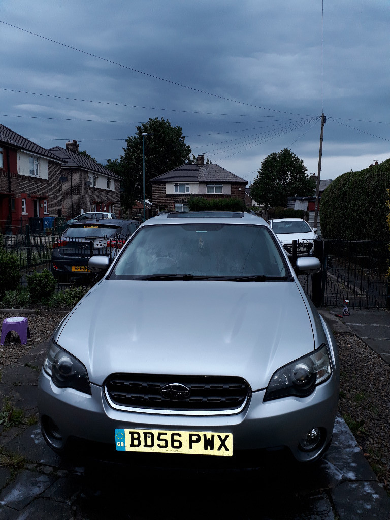 Subaru Outback 2.5 SE manual, full leather