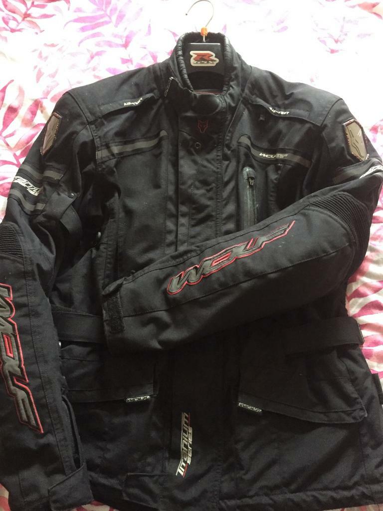 Motorcycle Jacket and trousers Wolf size large vgc in Ballymena