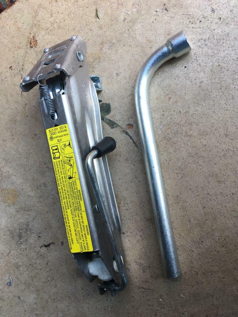 Volkswagen Golf Car Jack and Wheel wrench (Volkswagen, Mk4 Golf, bora