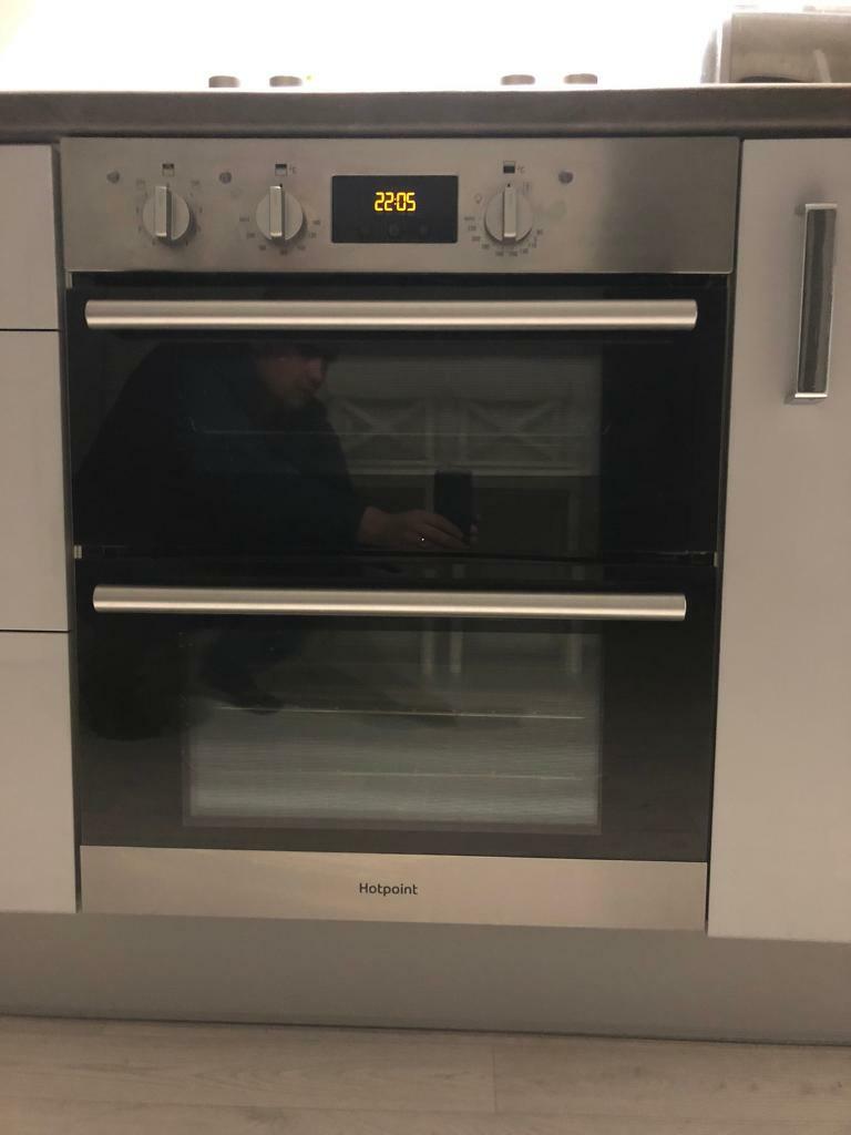 Hotpoint Class 2 DU2540IX BuiltUnder Electric Double Oven in