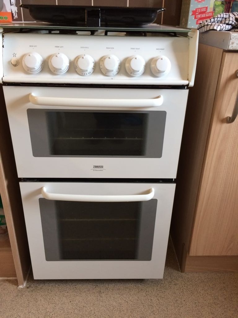 Gas cooker 50cm Zanussi in Blaenavon, Torfaen Gumtree
