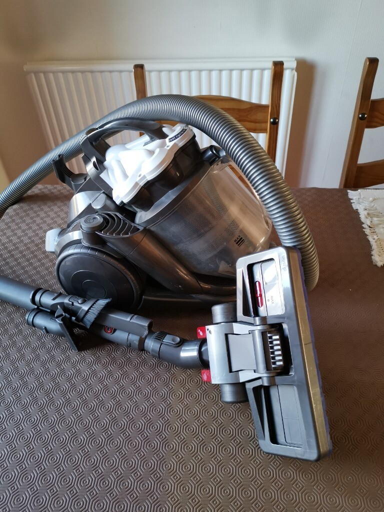 Dyson DC19 Vacuum Cleaner good condition. in Leighton Buzzard