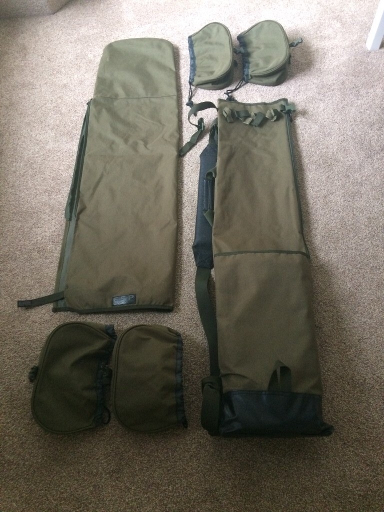 ESP 4 ROD QUIVER HOLDALL SET UP WITH 4 ESP REEL POUCHES !! CARP FISHING